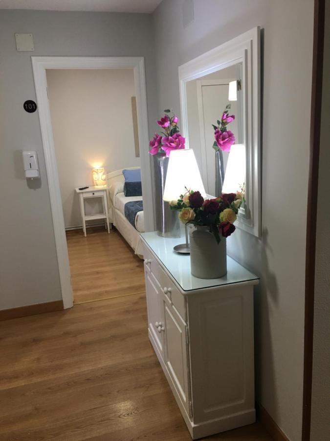 Hostal Restaurante Alarico アジャリス エクステリア 写真