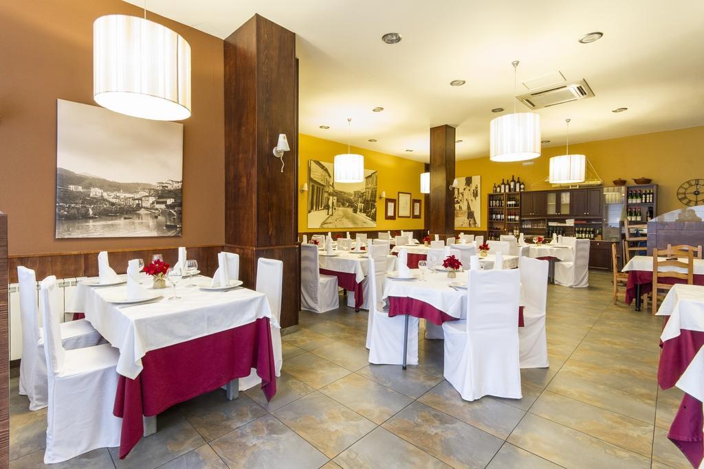 Hostal Restaurante Alarico アジャリス エクステリア 写真